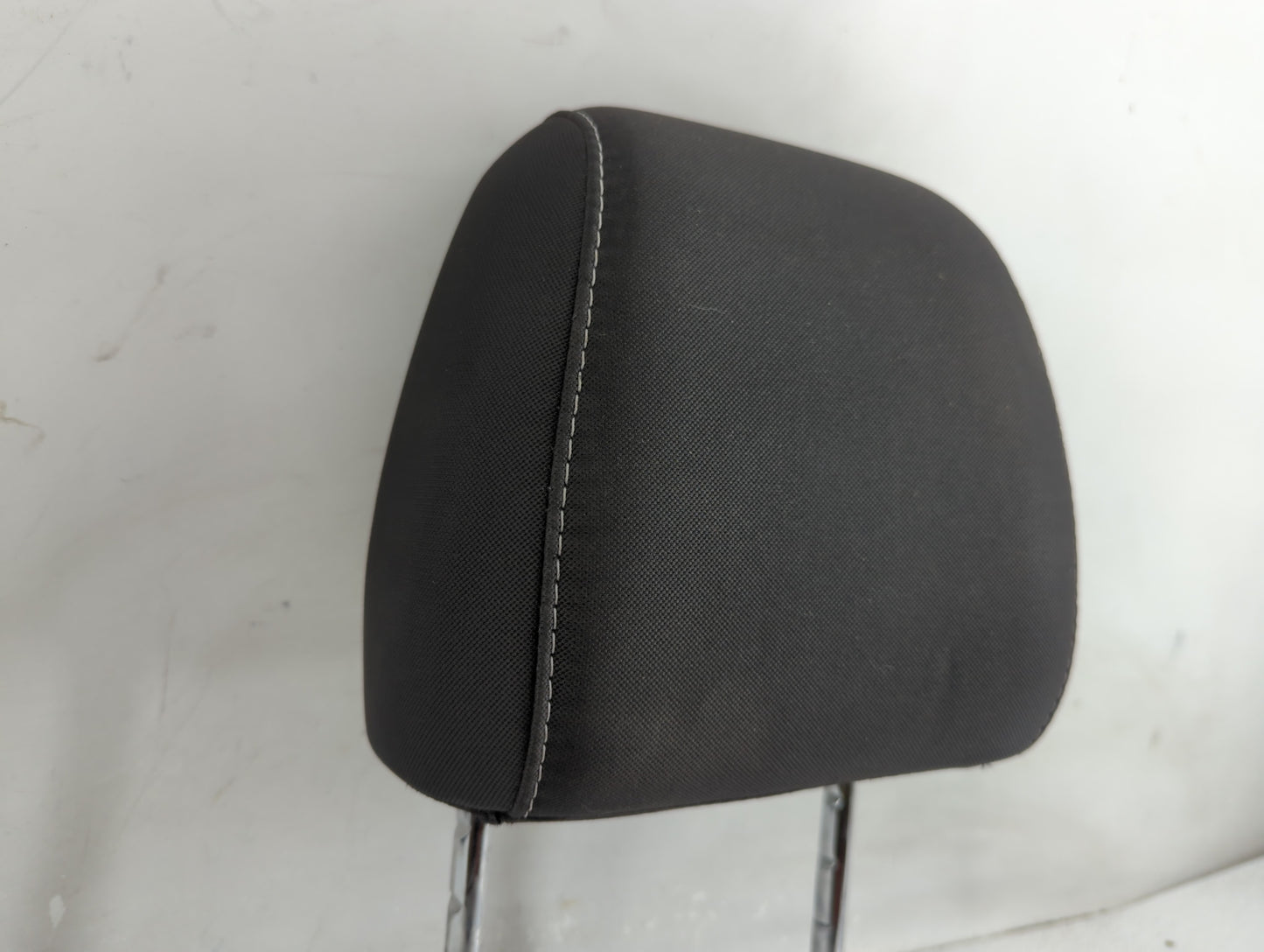 2018 Ford Escape Headrest Head Rest Front Driver Passenger Seat Fits OEM Used Auto Parts - Oemusedautoparts1.com
