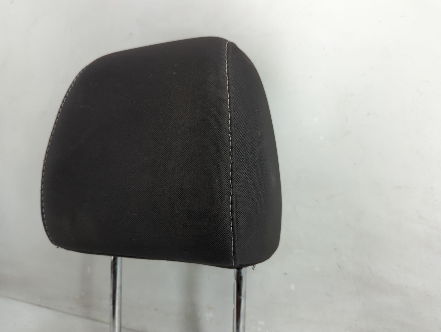 2018 Ford Escape Headrest Head Rest Front Driver Passenger Seat Fits OEM Used Auto Parts - Oemusedautoparts1.com