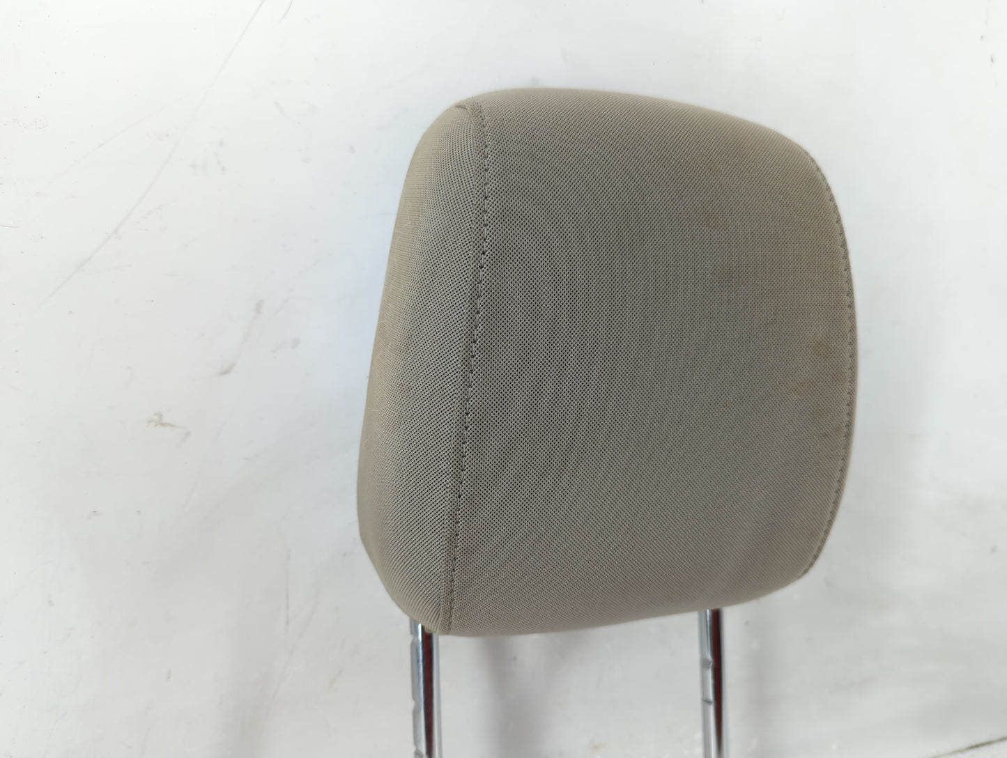 2018 Ford Escape Headrest Head Rest Front Driver Passenger Seat - Oemusedautoparts1.com