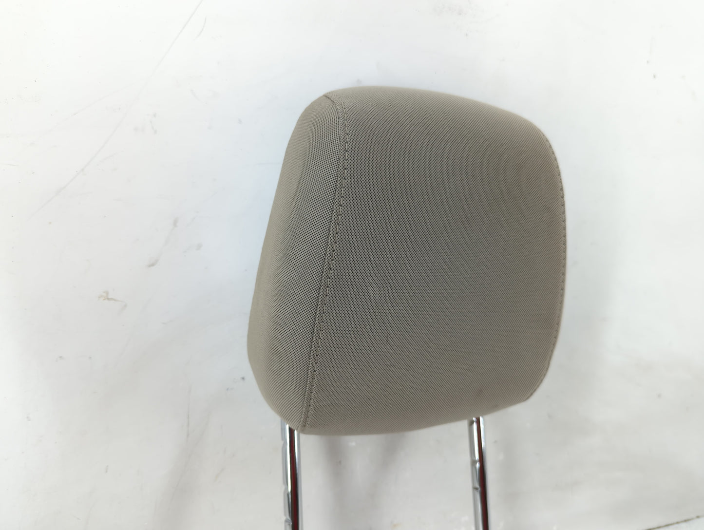2018 Ford Escape Headrest Head Rest Front Driver Passenger Seat Fits OEM Used Auto Parts - Oemusedautoparts1.com