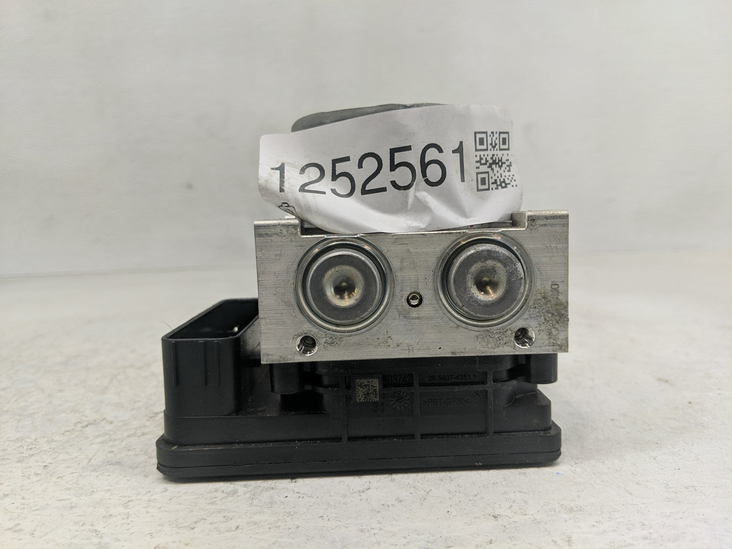 2017-2019 Ford Escape ABS Pump Control Module Replacement P/N:GV61-2C219-DJ Fits Fits 2017 2018 2019 OEM Used Auto Parts - O