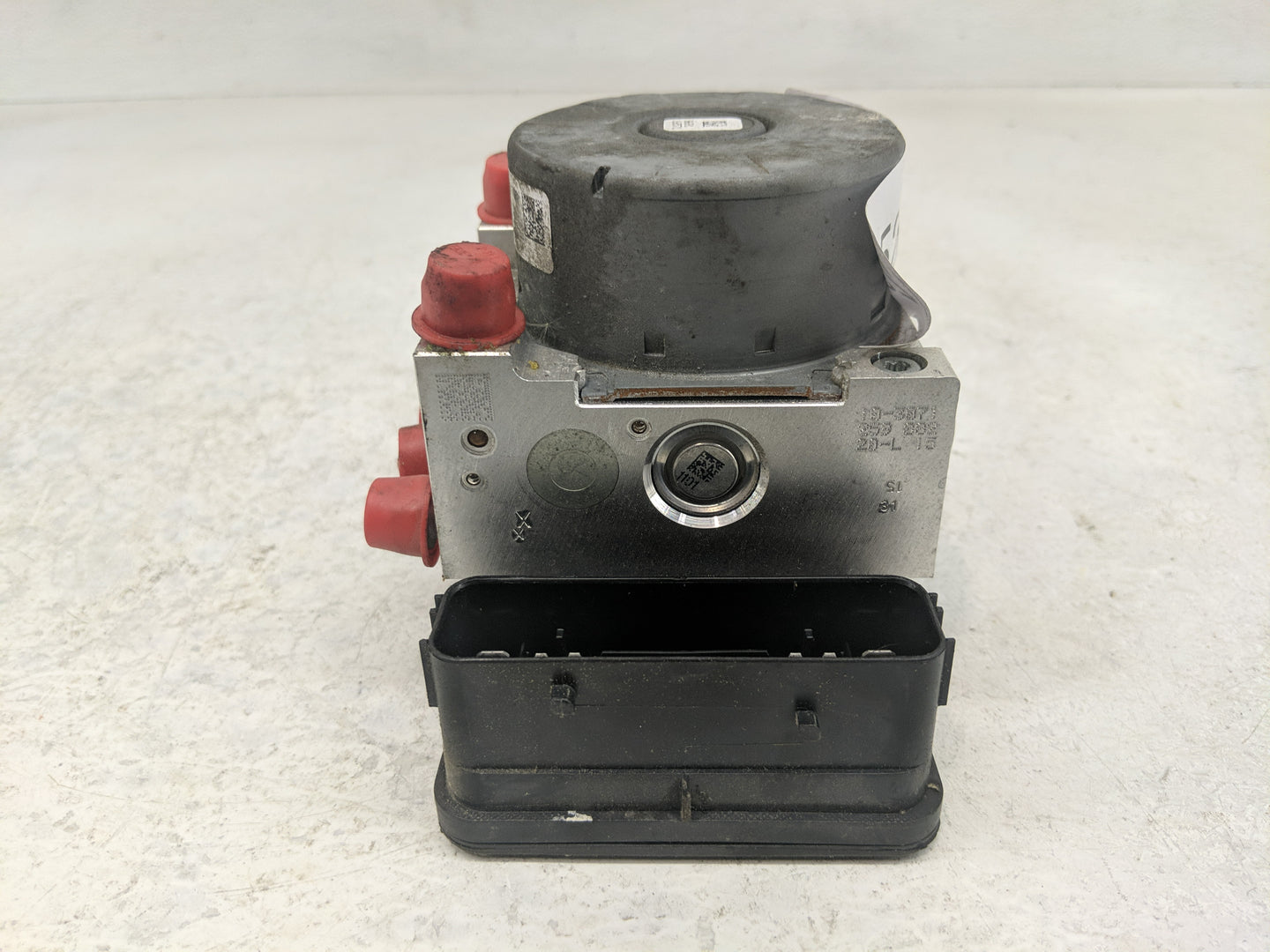 2017-2019 Ford Escape ABS Pump Control Module Replacement P/N:GV61-2C219-DJ Fits Fits 2017 2018 2019 OEM Used Auto Parts - O