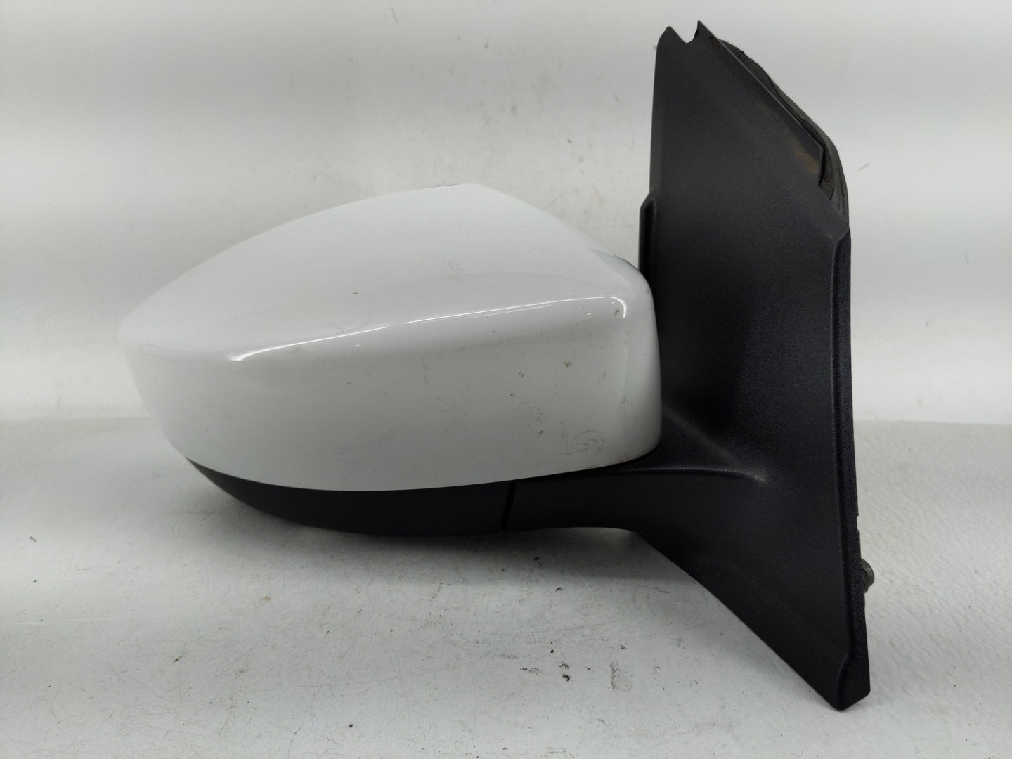 2017-2019 Ford Escape Passenger Side View Mirror - Right Door Mirror OEM Used - Oemusedautoparts1.com
