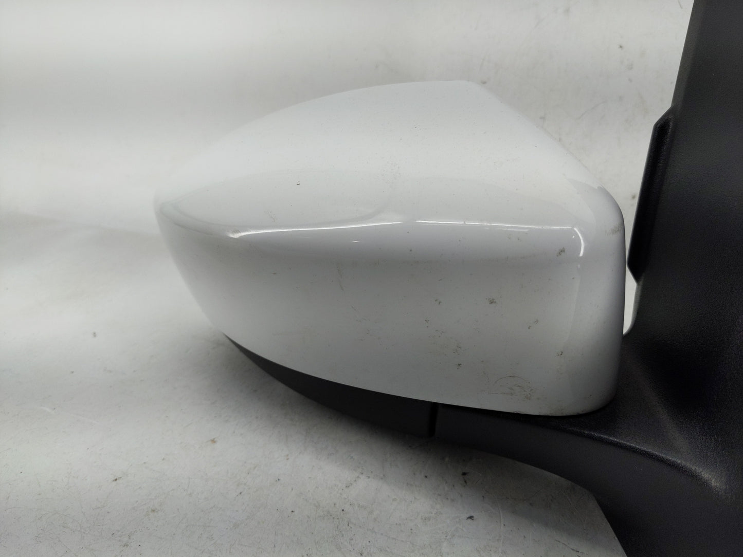 2017-2019 Ford Escape Passenger Side View Mirror - Right Door Mirror OEM Used - Oemusedautoparts1.com