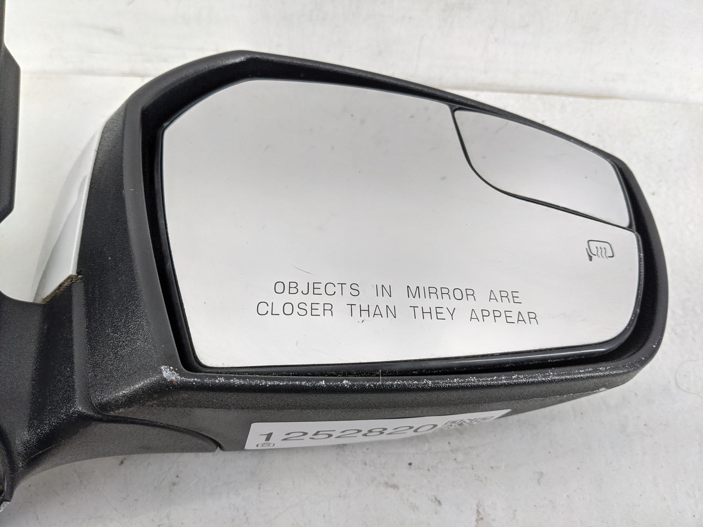 2017-2019 Ford Escape Passenger Side View Mirror - Right Door Mirror OEM Used - Oemusedautoparts1.com