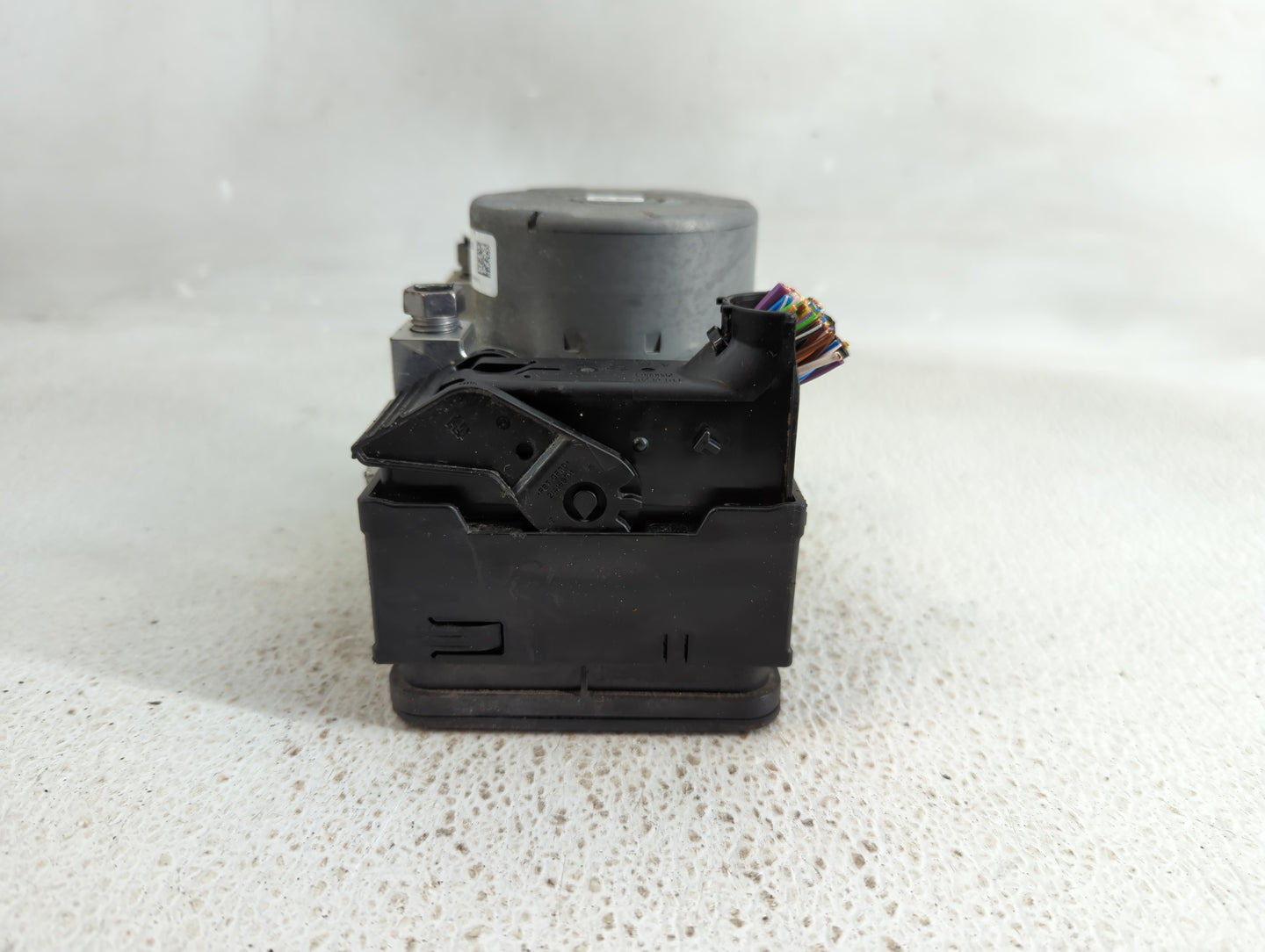 2017-2019 Ford Escape ABS Pump Control Module Replacement P/N:GV61-2C405-CJ Fits Fits 2017 2018 2019 OEM Used Auto Parts - O