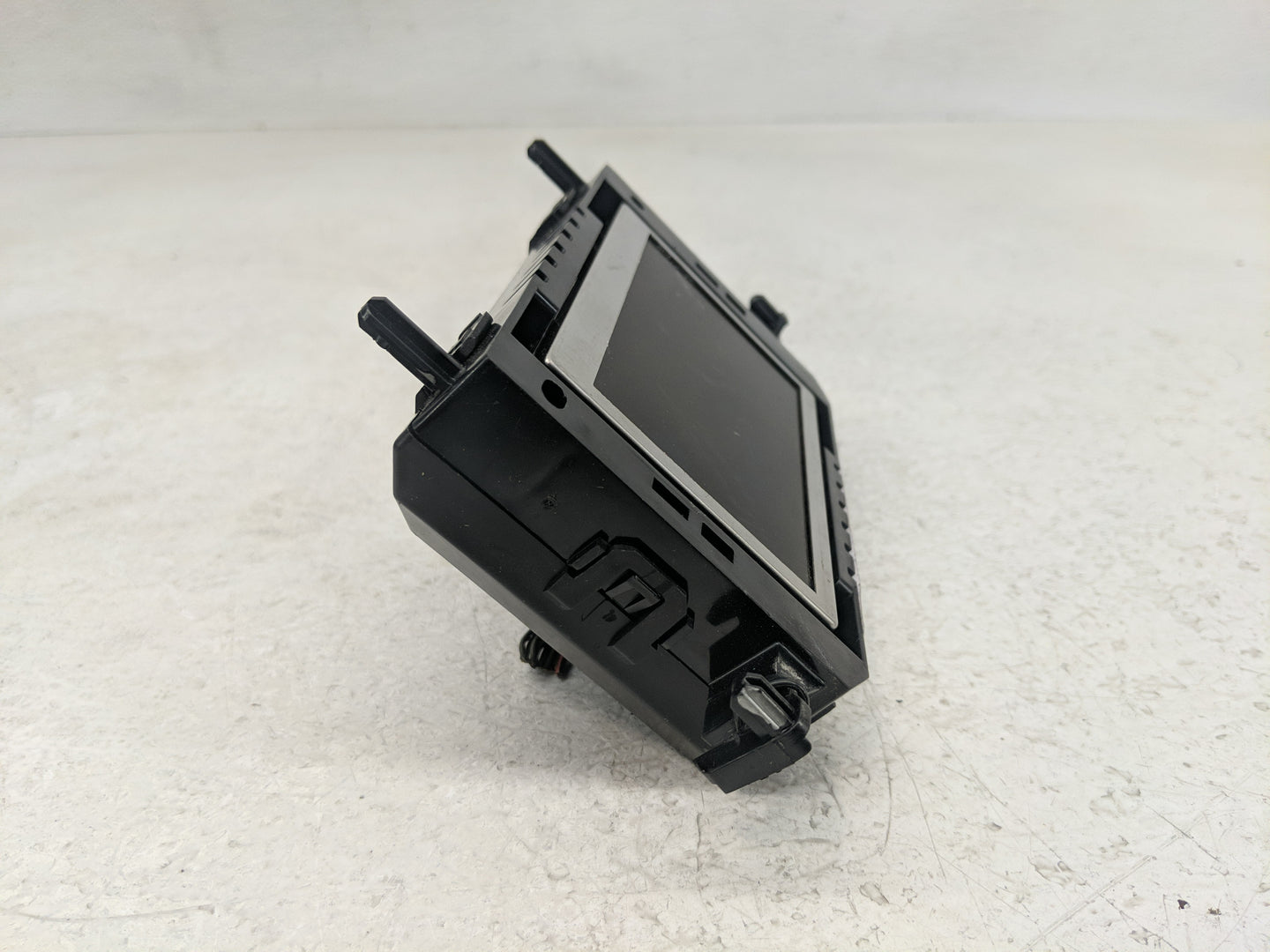 2005-2007 Ford Escape Radio AM FM Cd Player Receiver Replacement P/N:1FMCU0GD4JUA82928 Fits Fits 2005 2006 2007 OEM Used Aut