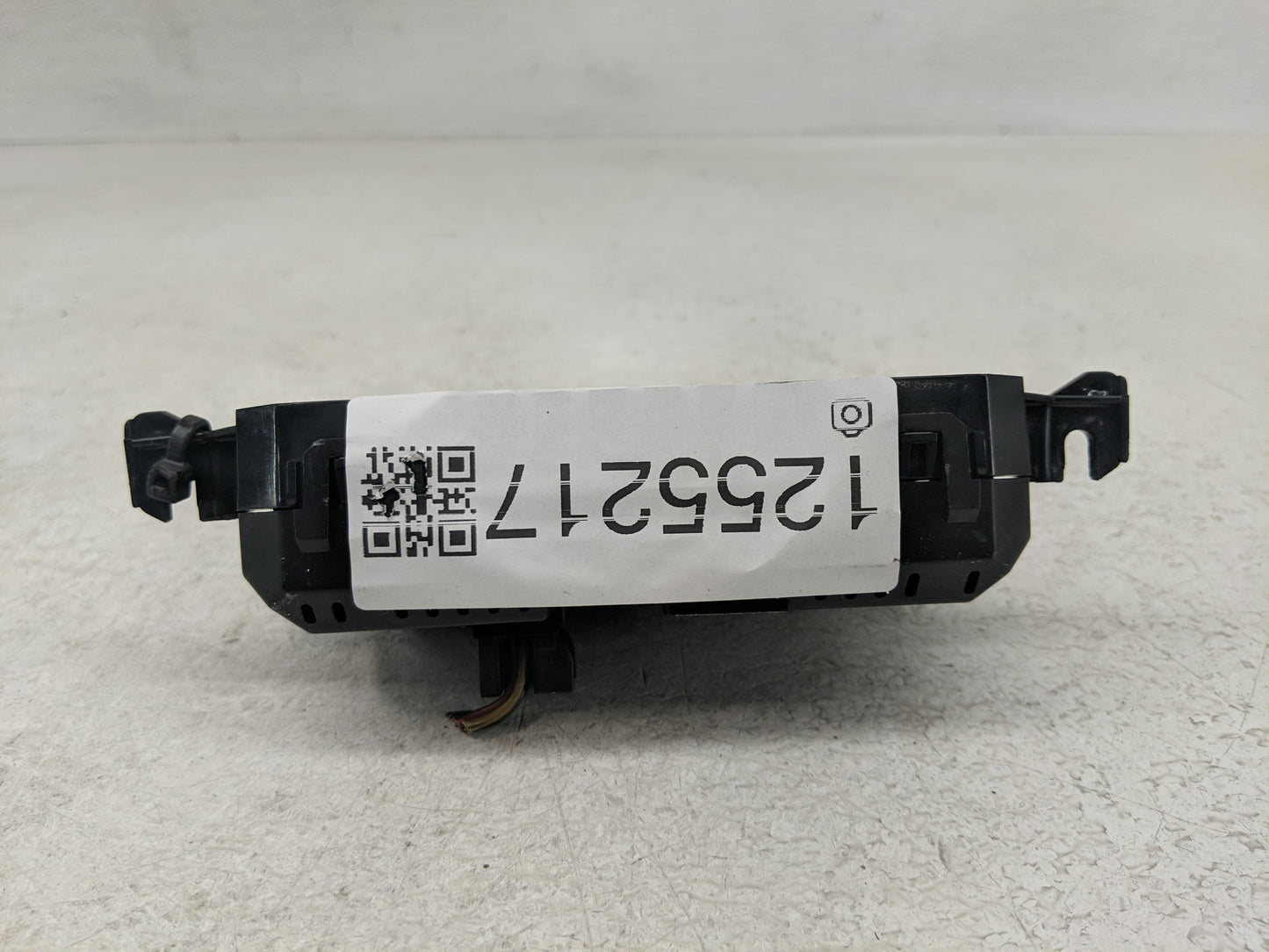 2005-2007 Ford Escape Radio AM FM Cd Player Receiver Replacement P/N:1FMCU0GD4JUA82928 Fits Fits 2005 2006 2007 OEM Used Aut