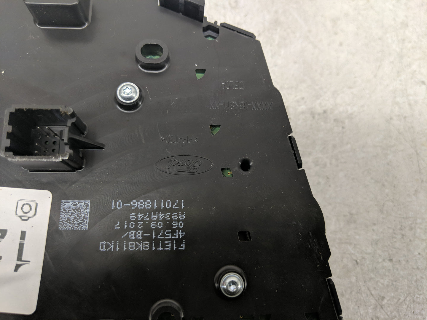 2017-2019 Ford Escape Radio AM FM Cd Player Receiver Replacement P/N:F1ET18K811KD Fits Fits 2015 2016 2017 2018 2019 OEM Use