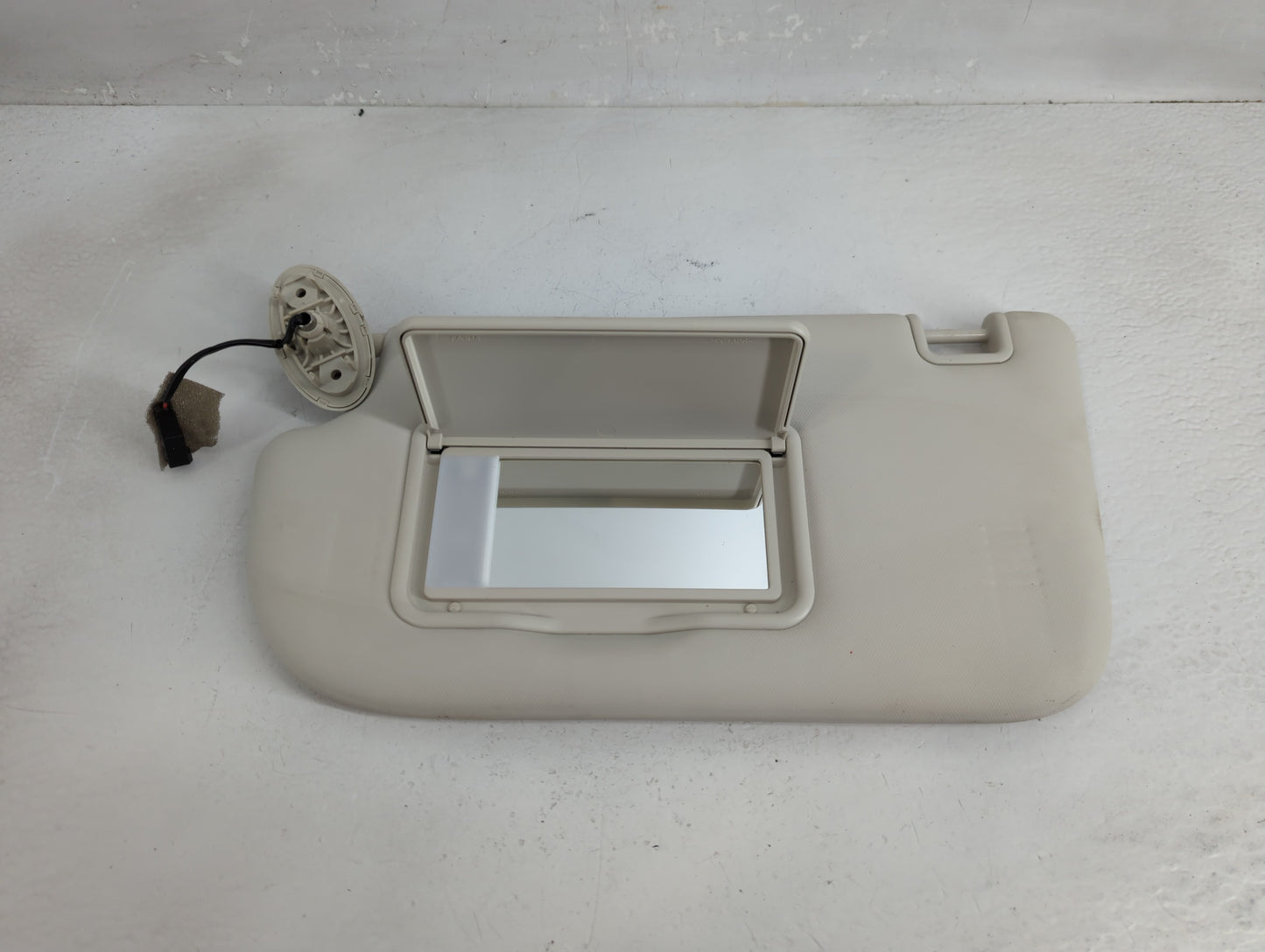 2013-2019 Ford Escape Sun Visor Shade Replacement Driver Left Mirror Fits Fits 2013 2014 2015 2016 2017 2018 2019 OEM Used A