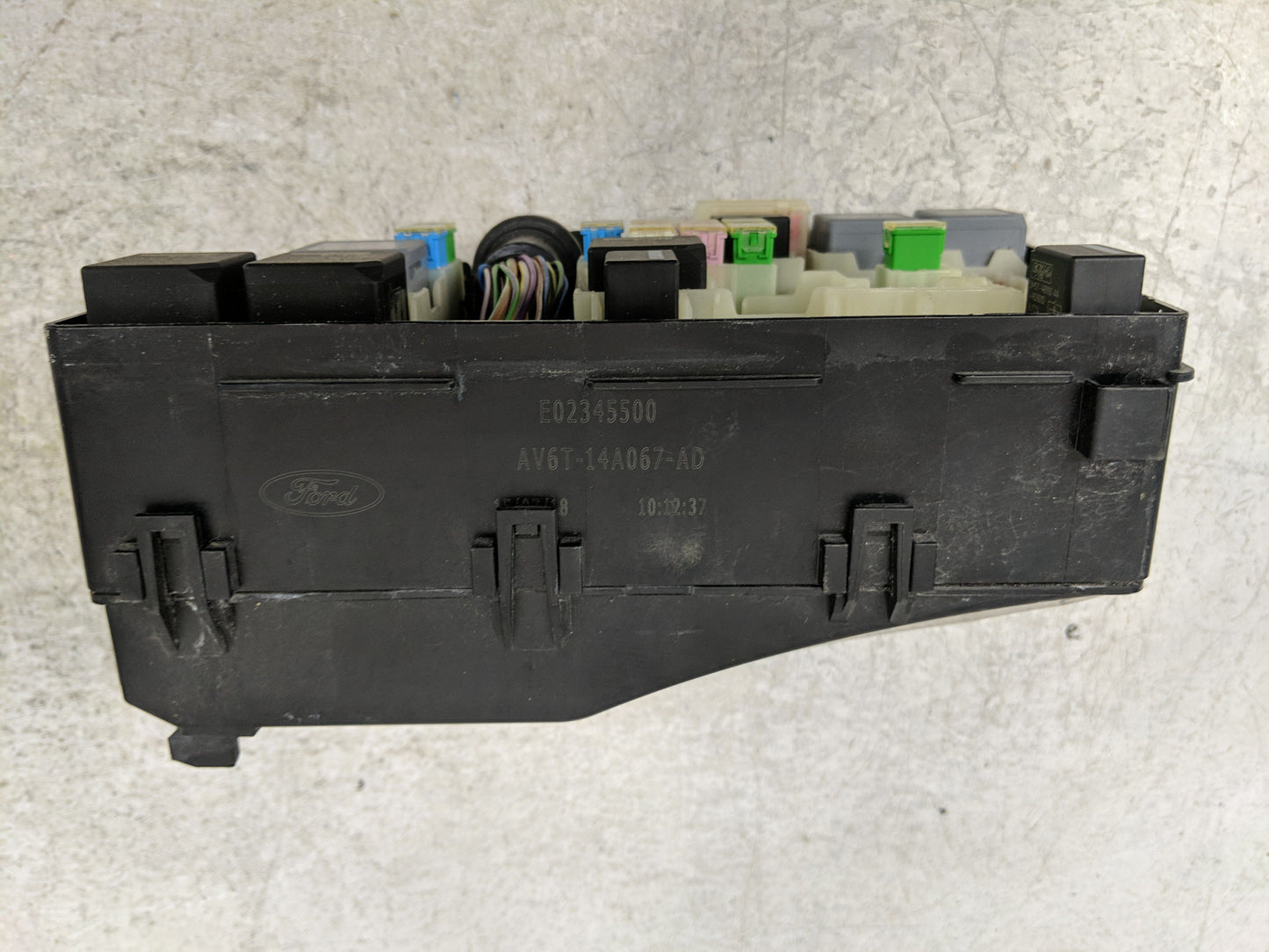 2018 Ford Escape Fusebox Fuse Box Panel Relay Module P/N:AV6T-14A067-AD E02345500 Fits OEM Used Auto Parts - Oemusedautopart
