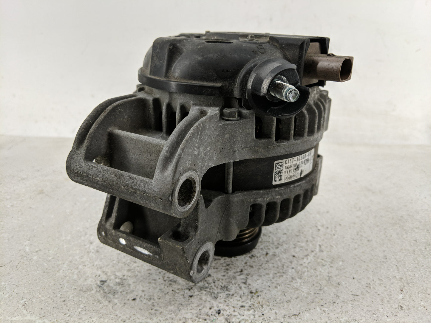 2013-2019 Ford Escape Alternator Replacement Generator Charging Assembly Engine OEM P/N:CJ5T-10300-BB Fits OEM Used Auto Par