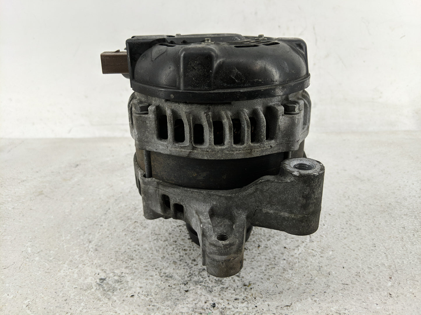 2013-2019 Ford Escape Alternator Replacement Generator Charging Assembly Engine OEM P/N:CJ5T-10300-BB Fits OEM Used Auto Par