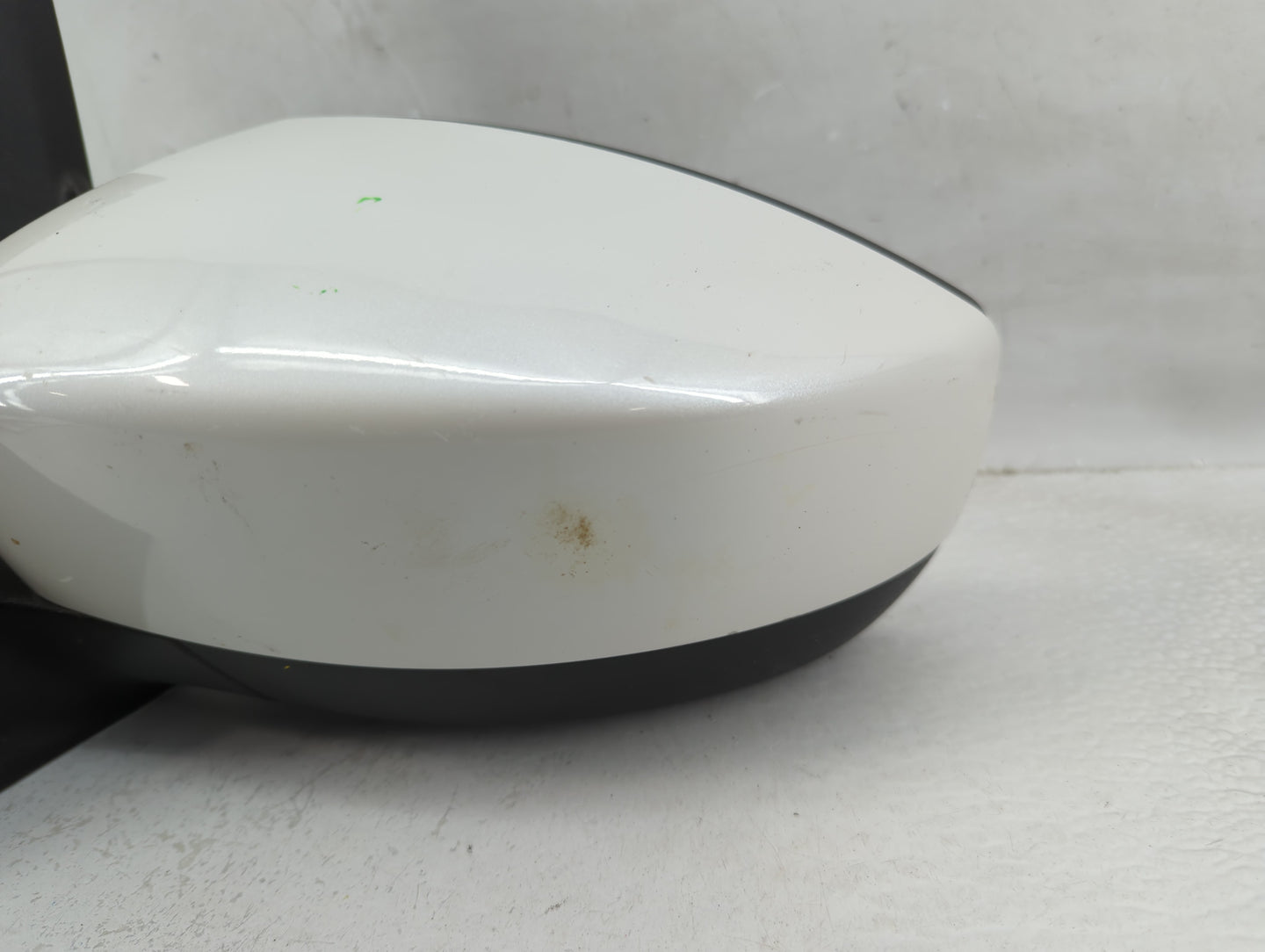 2017-2019 Ford Escape Driver Side View Mirror - Left Door Mirror OEM Used - Oemusedautoparts1.com