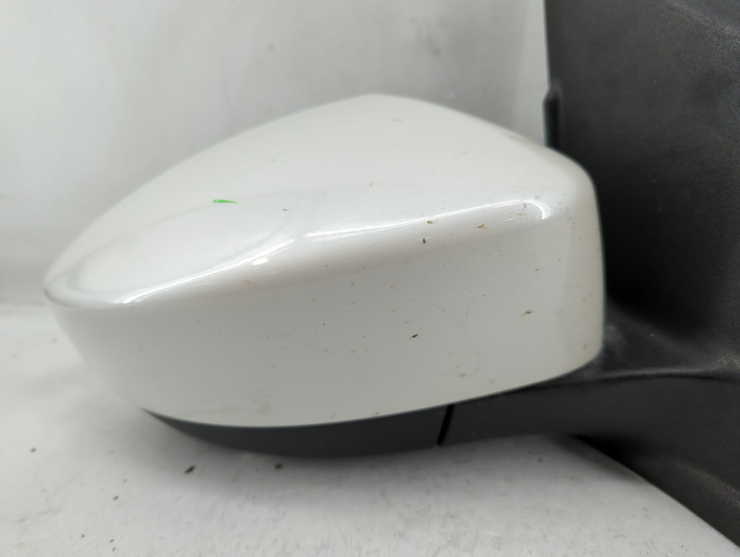2017-2019 Ford Escape Passenger Side View Mirror - Right Door Mirror OEM Used - Oemusedautoparts1.com