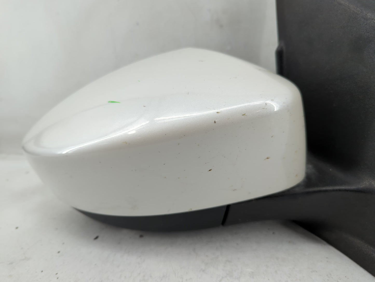 2017-2019 Ford Escape Passenger Side View Mirror - Right Door Mirror OEM Used - Oemusedautoparts1.com