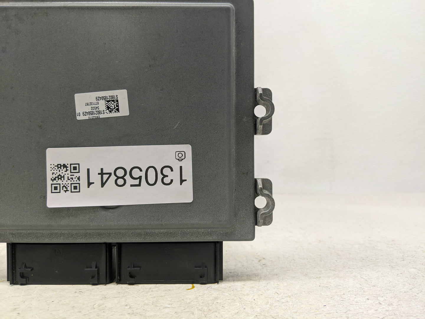 2017-2019 Ford Escape PCM Engine Control Computer ECU ECM PCU OEM P/N:HU5T-14F262-BA HJ5A-12A650-MA Fits Fits 2017 2018 2019