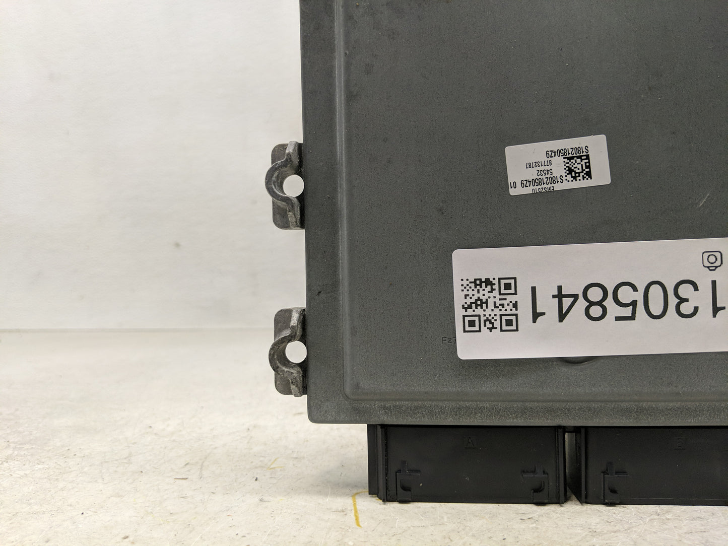2017-2019 Ford Escape PCM Engine Control Computer ECU ECM PCU OEM P/N:HU5T-14F262-BA HJ5A-12A650-MA Fits Fits 2017 2018 2019
