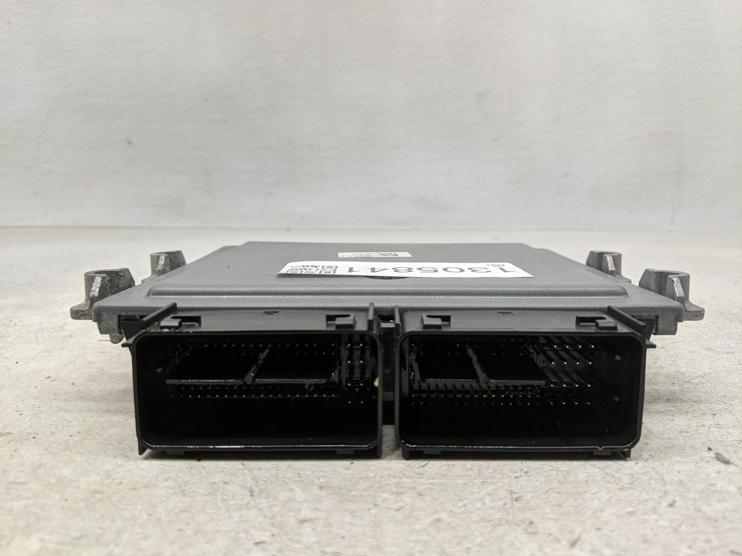 2017-2019 Ford Escape PCM Engine Control Computer ECU ECM PCU OEM P/N:HU5T-14F262-BA HJ5A-12A650-MA Fits Fits 2017 2018 2019