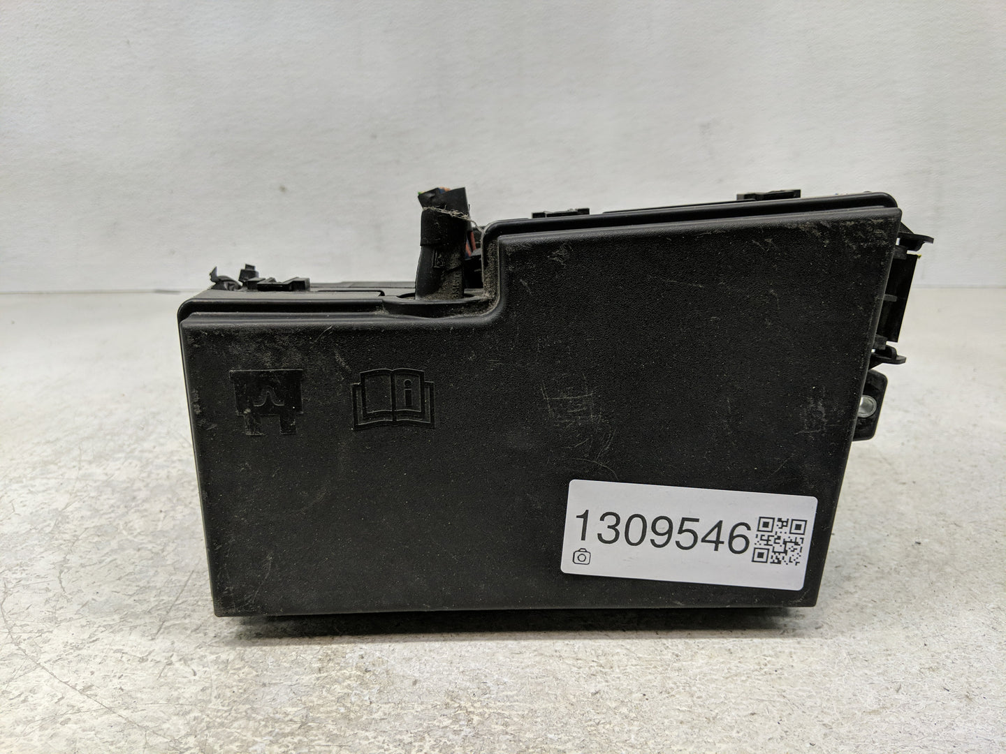 2018 Ford Escape Fusebox Fuse Box Panel Relay Module P/N:AV6T-14A067-AD Fits OEM Used Auto Parts - Oemusedautoparts1.com