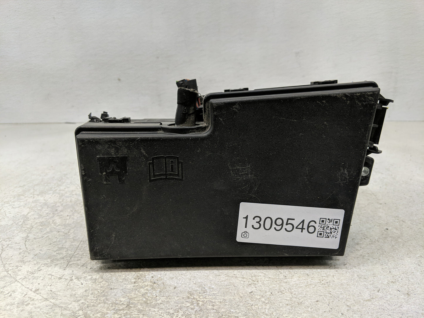 2018 Ford Escape Fusebox Fuse Box Panel Relay Module P/N:AV6T-14A067-AD Fits OEM Used Auto Parts - Oemusedautoparts1.com
