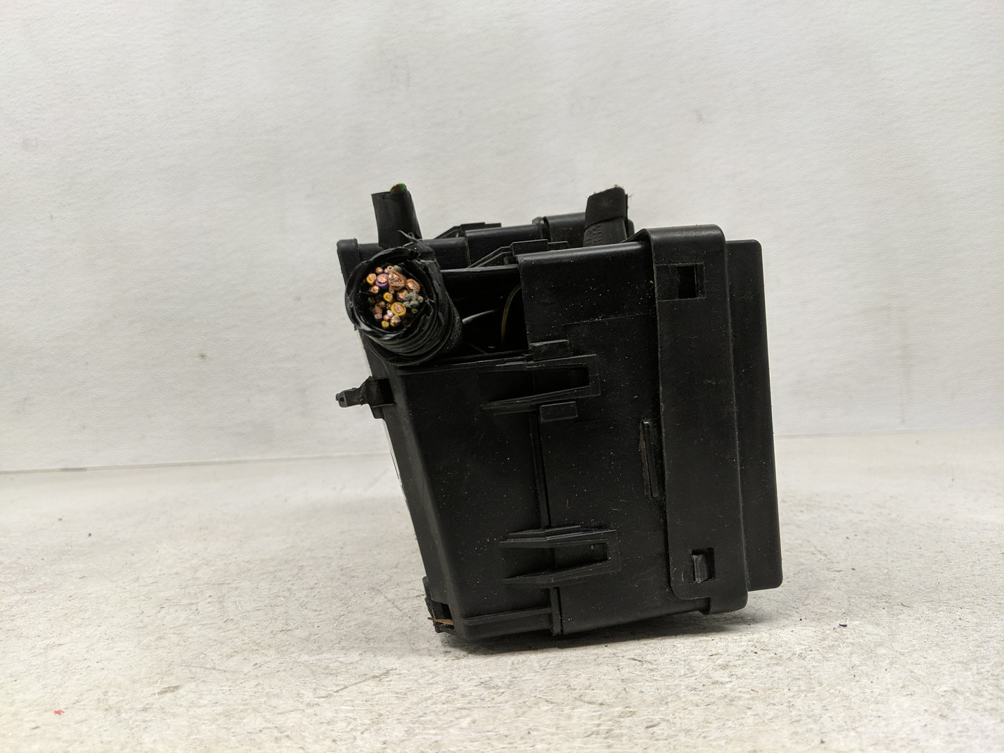 2018 Ford Escape Fusebox Fuse Box Panel Relay Module P/N:AV6T-14A067-AD Fits OEM Used Auto Parts - Oemusedautoparts1.com