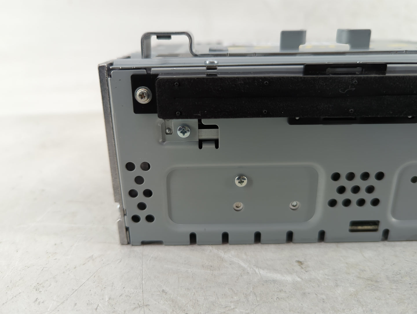2017-2019 Ford Escape Radio AM FM Cd Player Receiver Replacement P/N:GJ5T-19C107-BE Fits Fits 2017 2018 2019 OEM Used Auto P