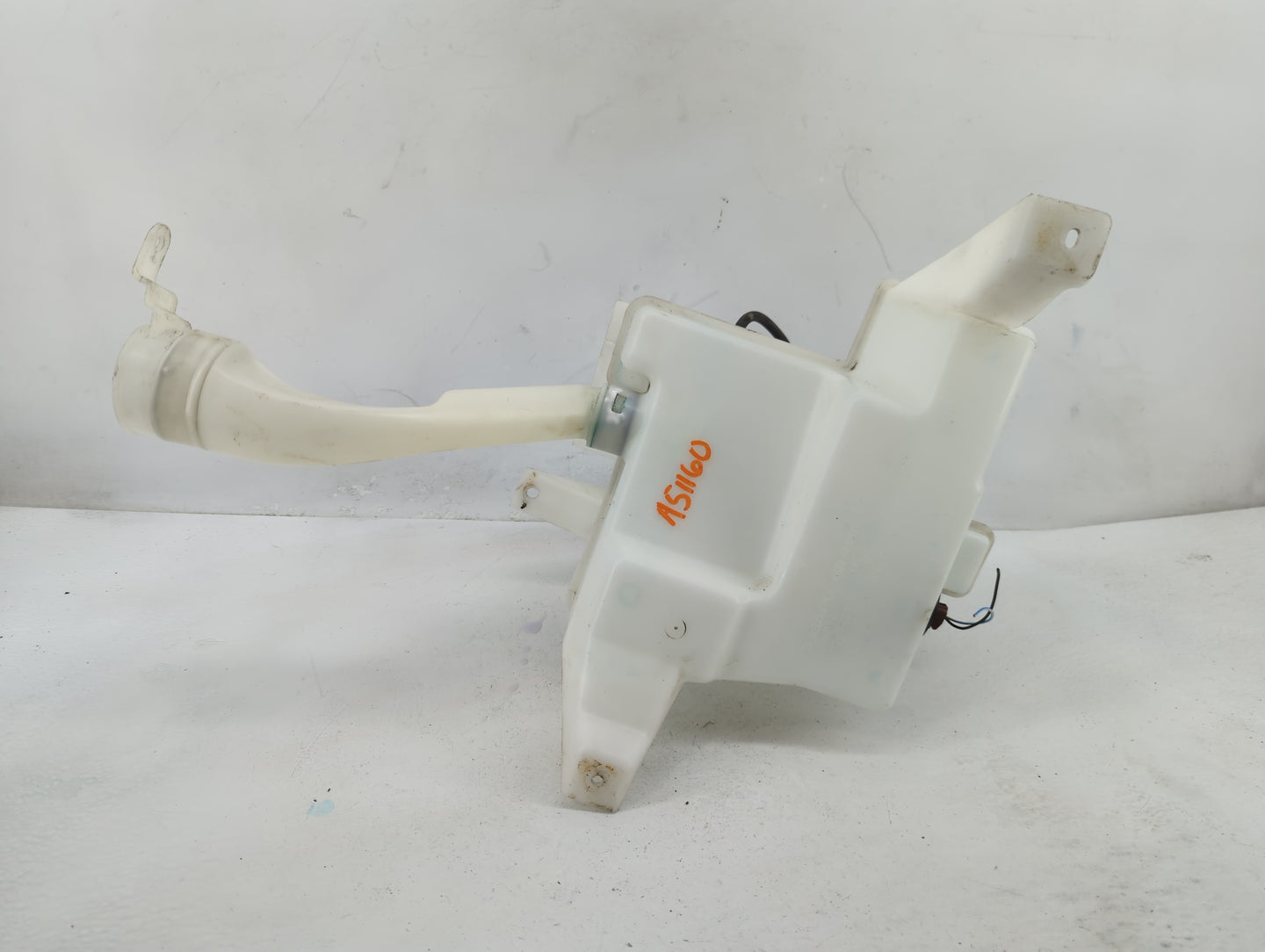 2015-2019 Ford Escape Windshield Washer Fluid Reservoir Bottle Oem - Oemusedautoparts1.com