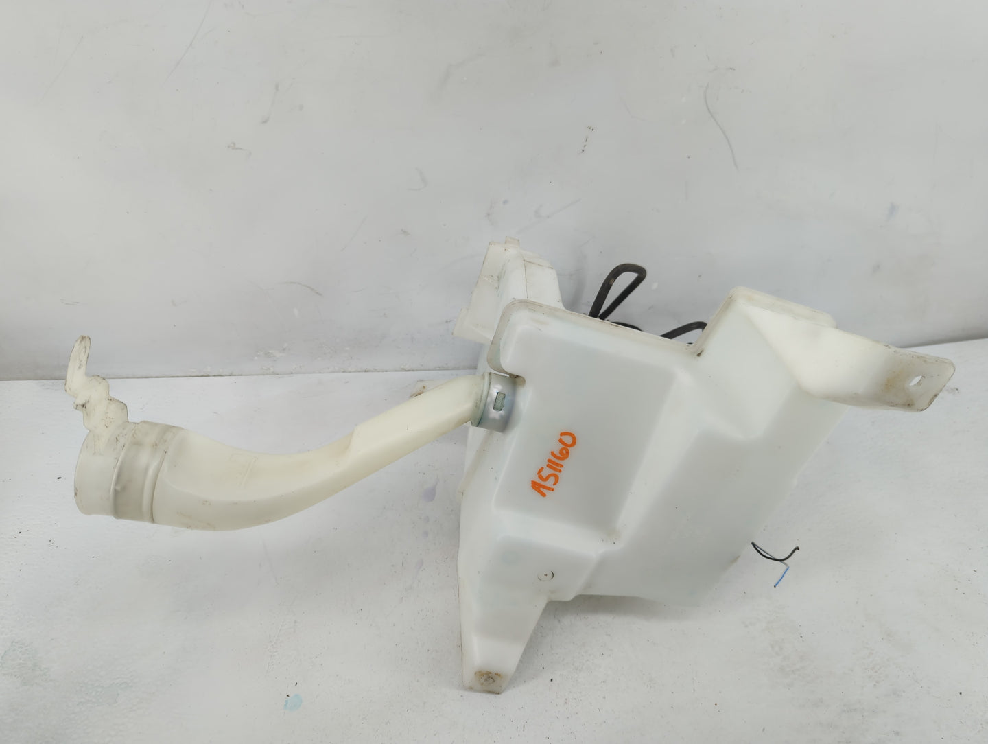 2015-2019 Ford Escape Windshield Washer Fluid Reservoir Bottle Oem - Oemusedautoparts1.com