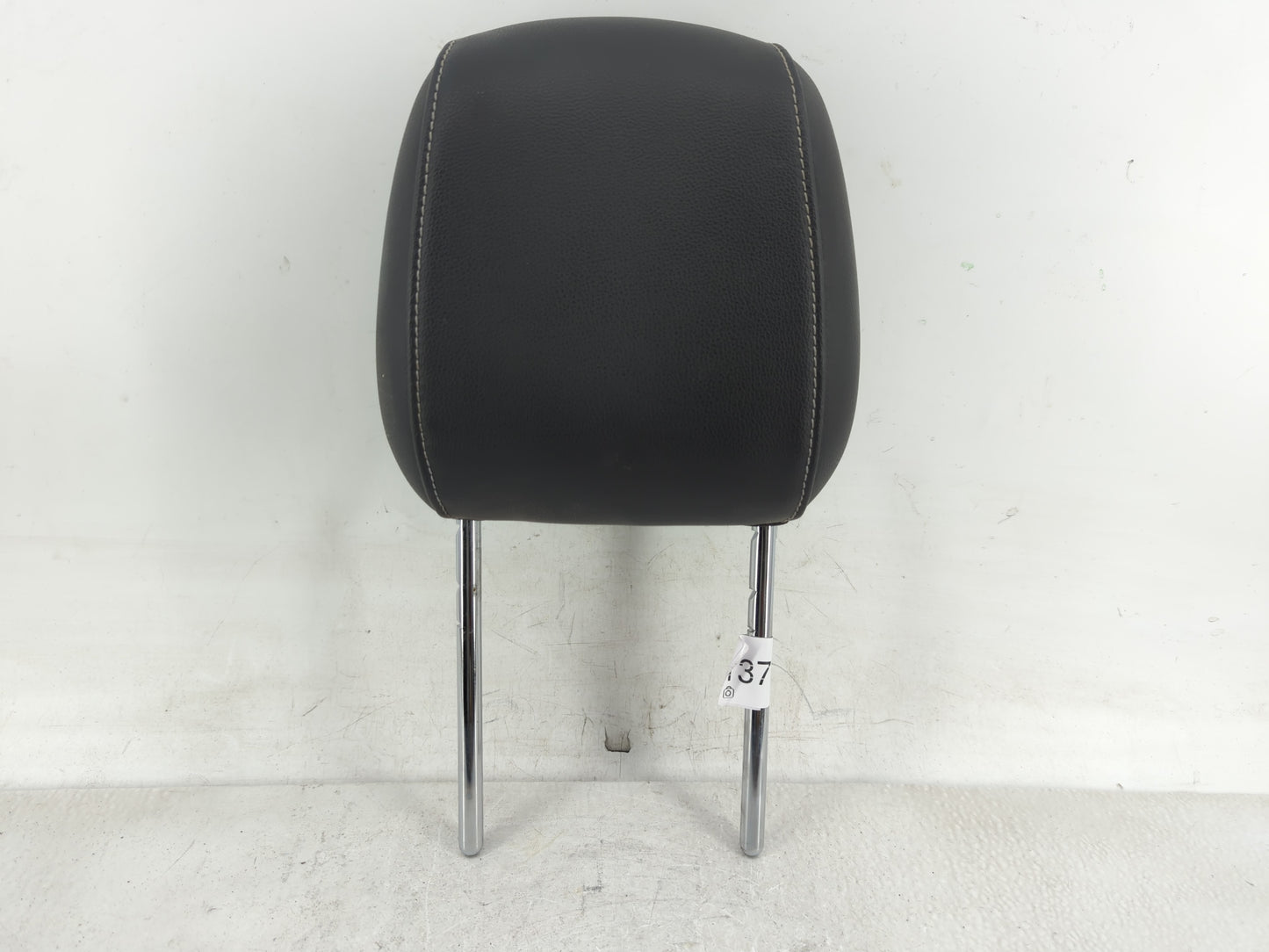 2016-2019 Ford Escape Headrest Head Rest Front Driver Passenger Seat - Oemusedautoparts1.com