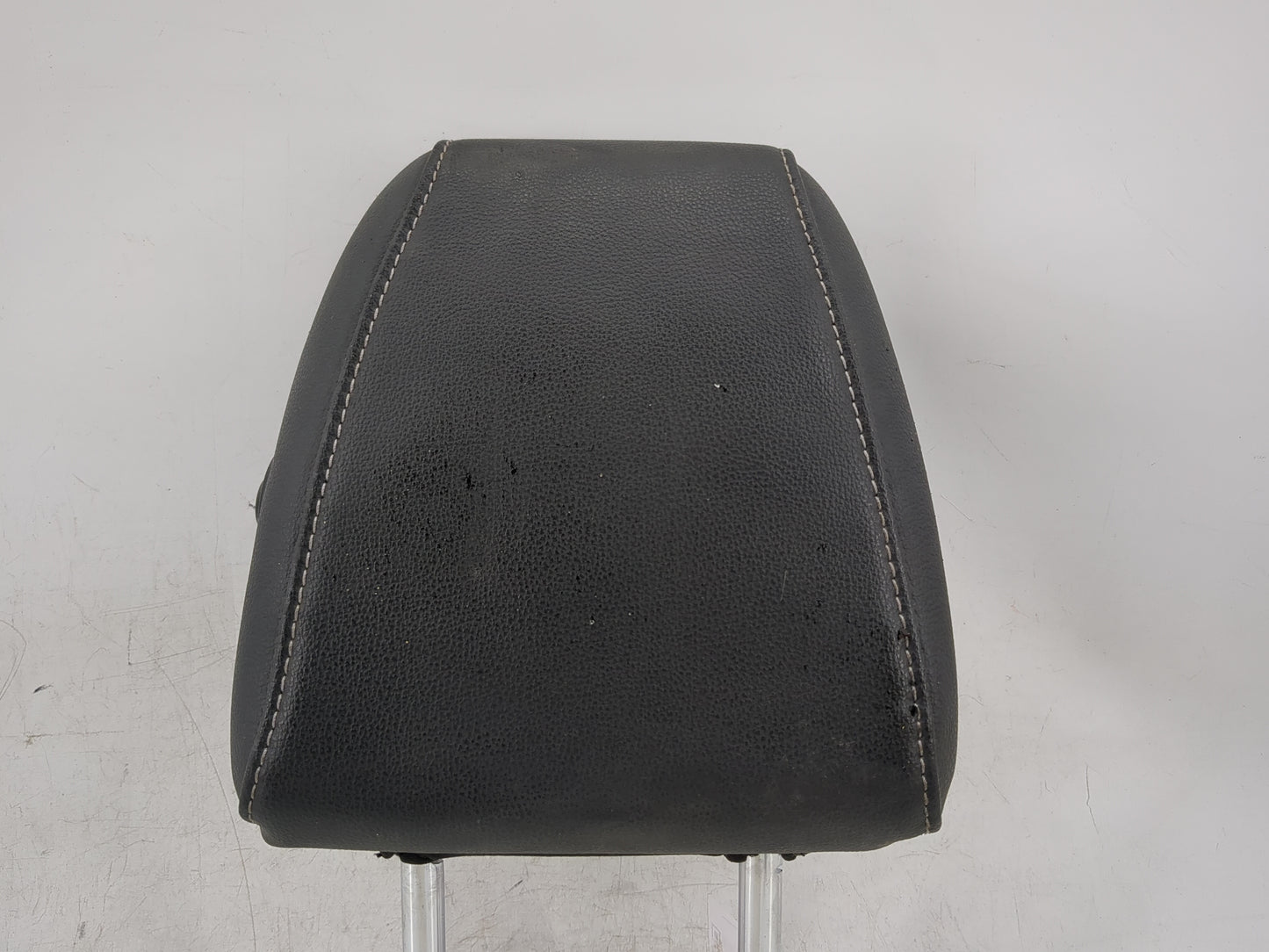 2016-2019 Ford Escape Headrest Head Rest Rear Seat Fits Fits 2016 2018 2019 OEM Used Auto Parts - Oemusedautoparts1.com