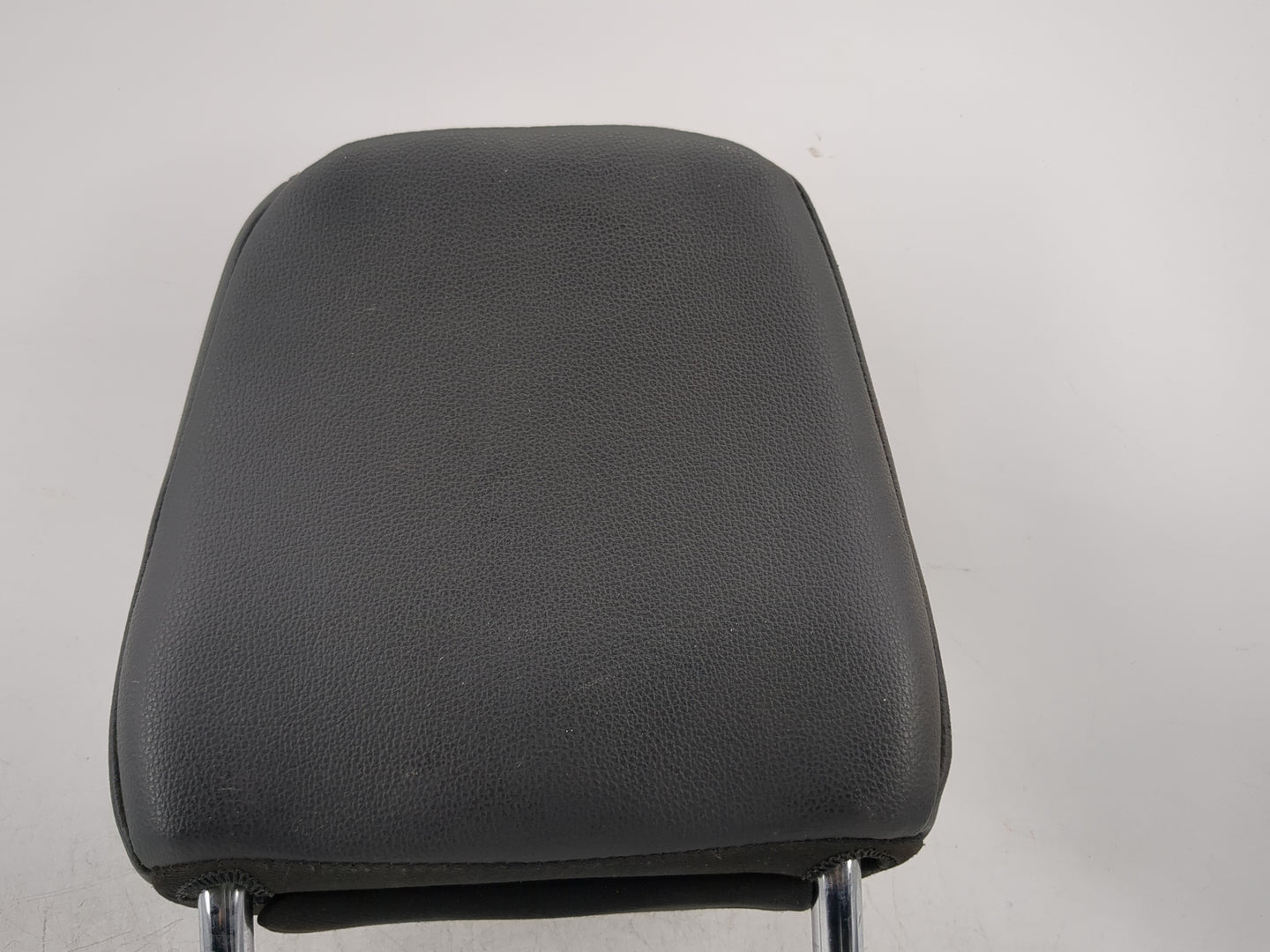 2015-2019 Ford Escape Headrest Head Rest Front Driver Passenger Seat - Oemusedautoparts1.com