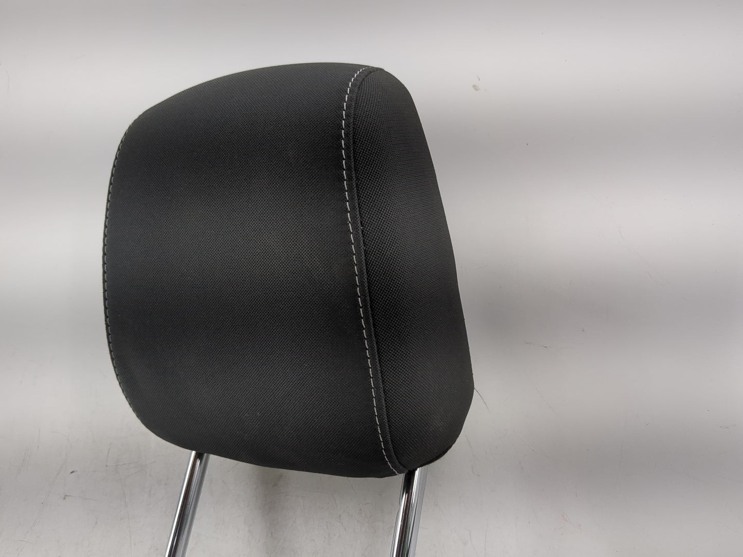 2016-2019 Ford Escape Headrest Head Rest Front Driver Passenger Seat - Oemusedautoparts1.com
