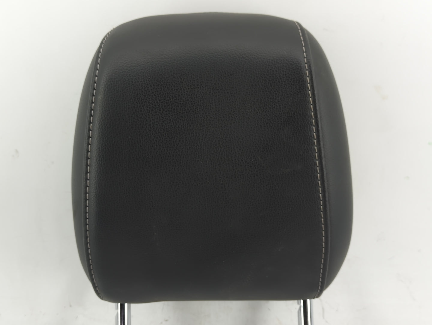2015-2019 Ford Escape Headrest Head Rest Front Driver Passenger Seat Fits Fits 2015 2016 2017 2018 2019 OEM Used Auto Parts 