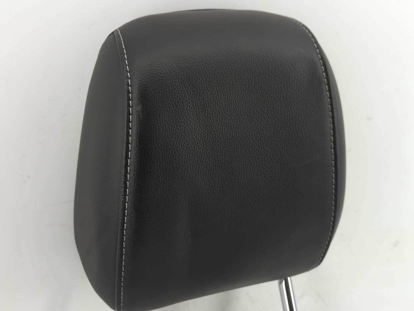 2015-2019 Ford Escape Headrest Head Rest Front Driver Passenger Seat Fits Fits 2015 2016 2017 2018 2019 OEM Used Auto Parts 