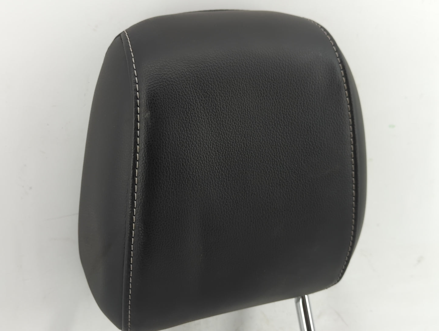 2015-2019 Ford Escape Headrest Head Rest Front Driver Passenger Seat Fits Fits 2015 2016 2017 2018 2019 OEM Used Auto Parts 