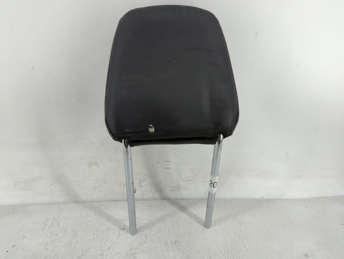 2015-2019 Ford Escape Headrest Head Rest Front Driver Passenger Seat Fits Fits 2015 2016 2017 2018 2019 OEM Used Auto Parts 