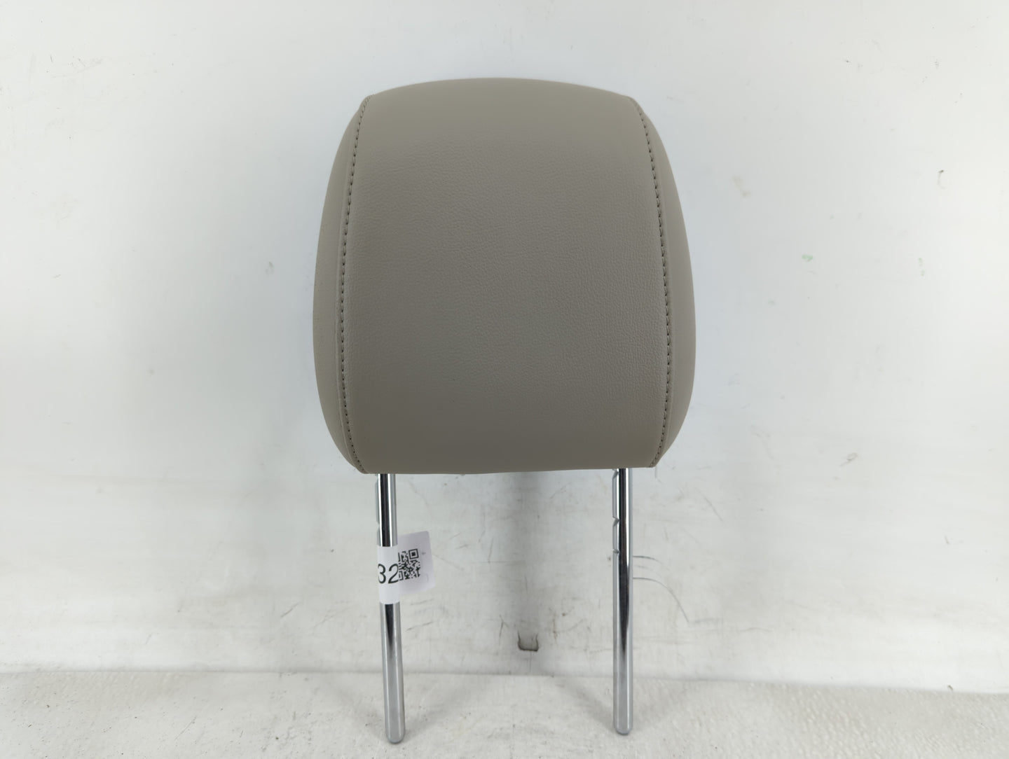 2017-2019 Ford Escape Headrest Head Rest Front Driver Passenger Seat Fits Fits 2017 2018 2019 OEM Used Auto Parts - Oemuseda