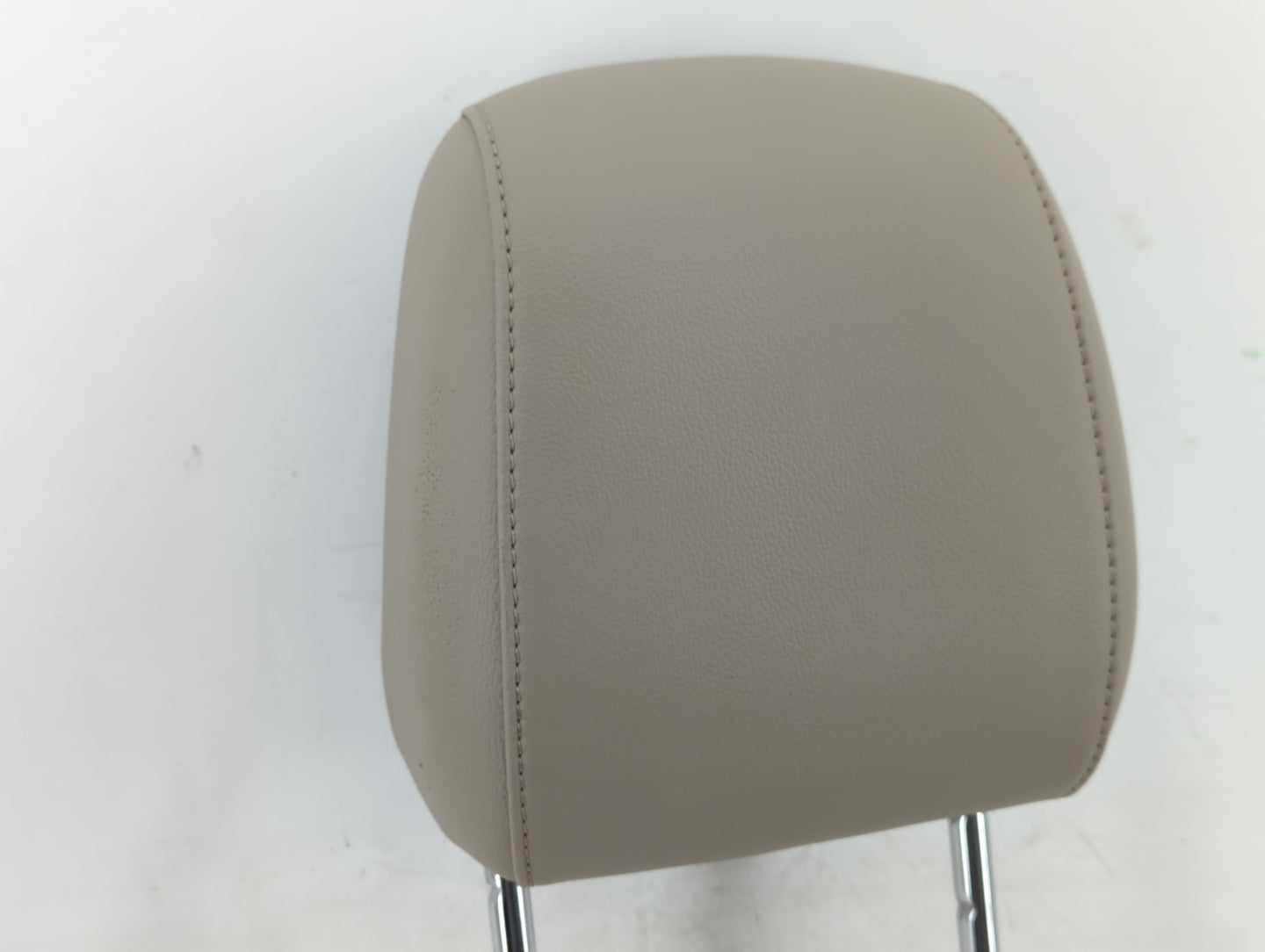 2017-2019 Ford Escape Headrest Head Rest Front Driver Passenger Seat Fits Fits 2017 2018 2019 OEM Used Auto Parts - Oemuseda