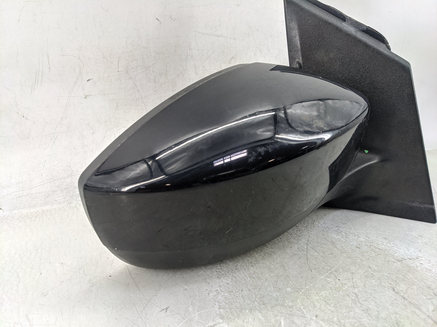 2017-2019 Ford Escape Passenger Side View Mirror - Right Door Mirror OEM Used - Oemusedautoparts1.com