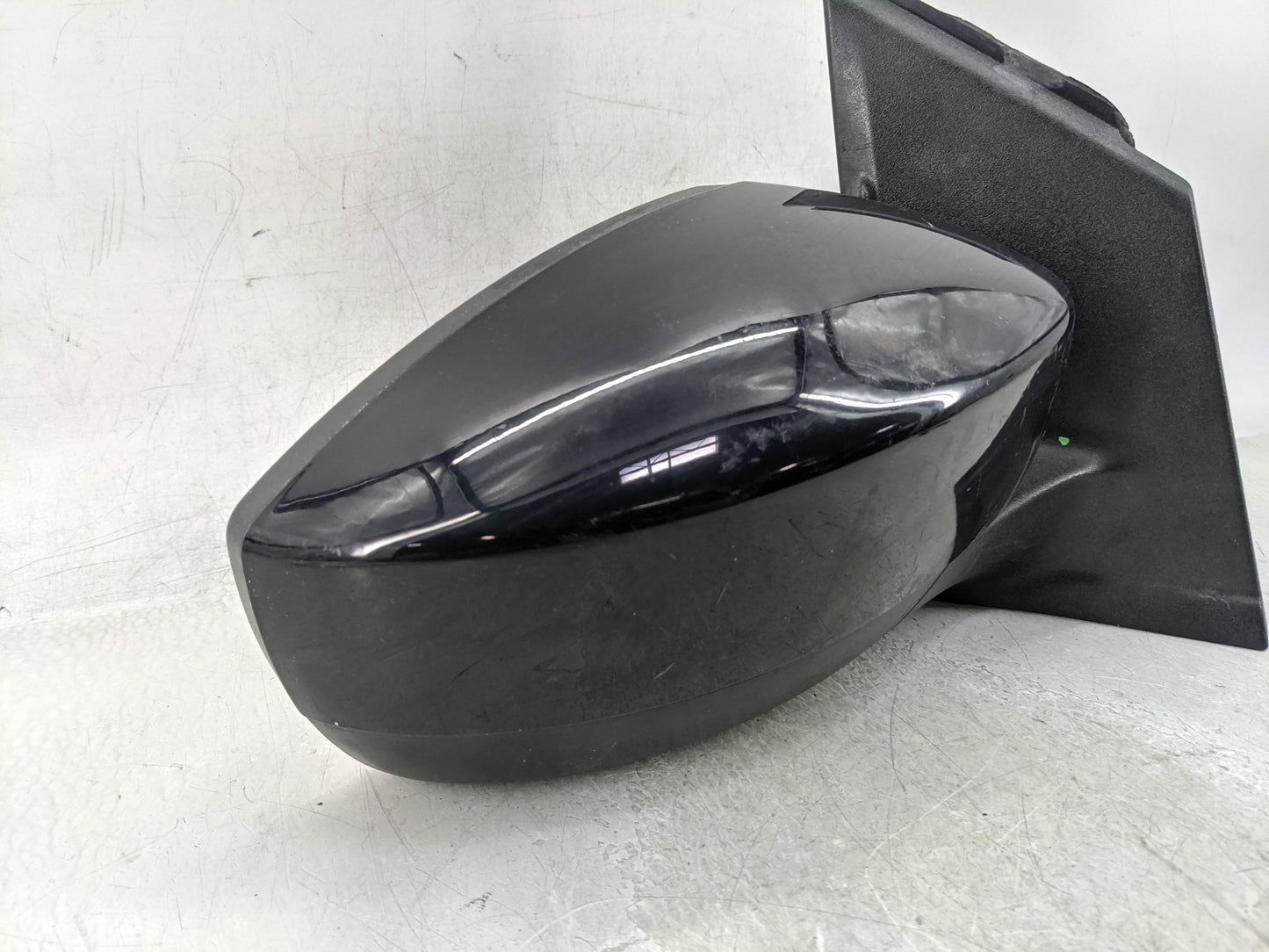 2017-2019 Ford Escape Passenger Side View Mirror - Right Door Mirror OEM Used - Oemusedautoparts1.com