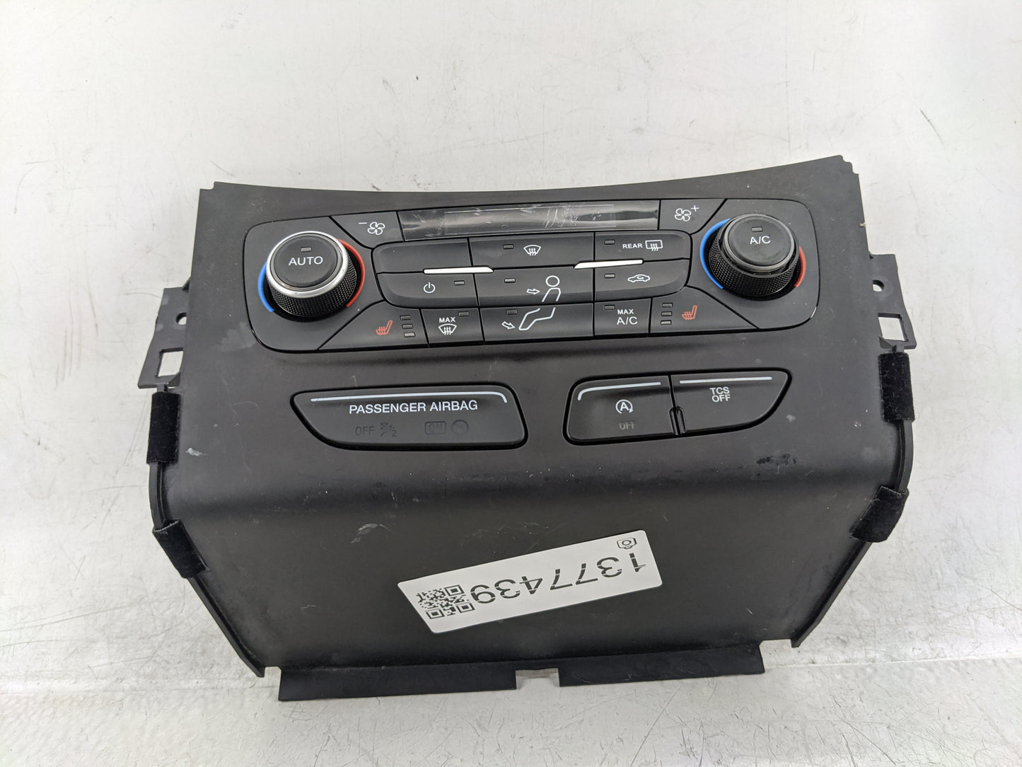 2018-2019 Ford Escape Climate Control Module Temperature AC/Heater Replacement P/N:GJ5T-18C612-CH Fits Fits 2018 2019 OEM Us