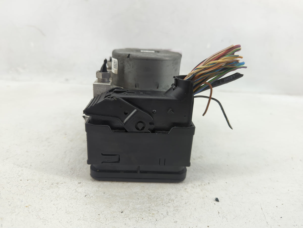 2017-2019 Ford Escape Anti-Lock Brake ABS Pump Module Actuator OEM P/N:GV61-2C405-CJ Fits Fits 2017 2018 2019 OEM Used Auto 