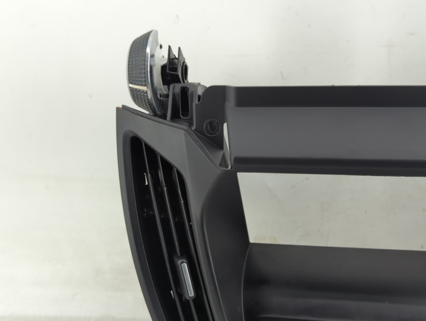 2017-2019 Ford Escape Radio Control Panel - Oemusedautoparts1.com