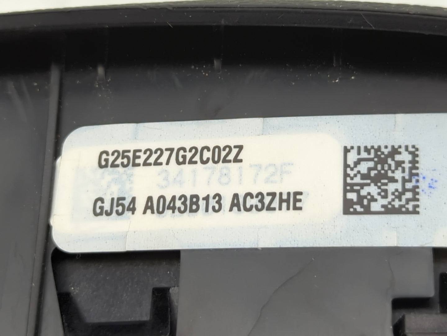 2017-2019 Ford Escape Air Bag Driver Left Steering Wheel Mounted P/N:GJ54 A043B13 AC3ZHE Fits Fits 2017 2018 2019 OEM Used A