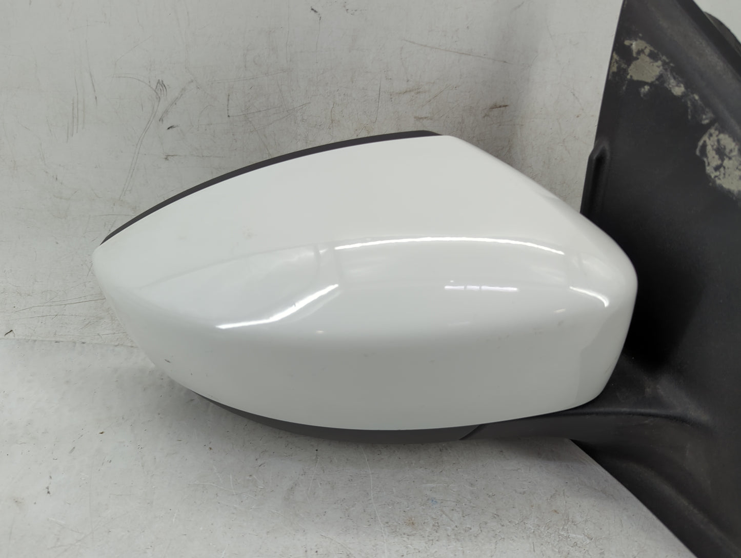2017-2019 Ford Escape Passenger Side View Mirror - Right Door Mirror OEM Used - Oemusedautoparts1.com
