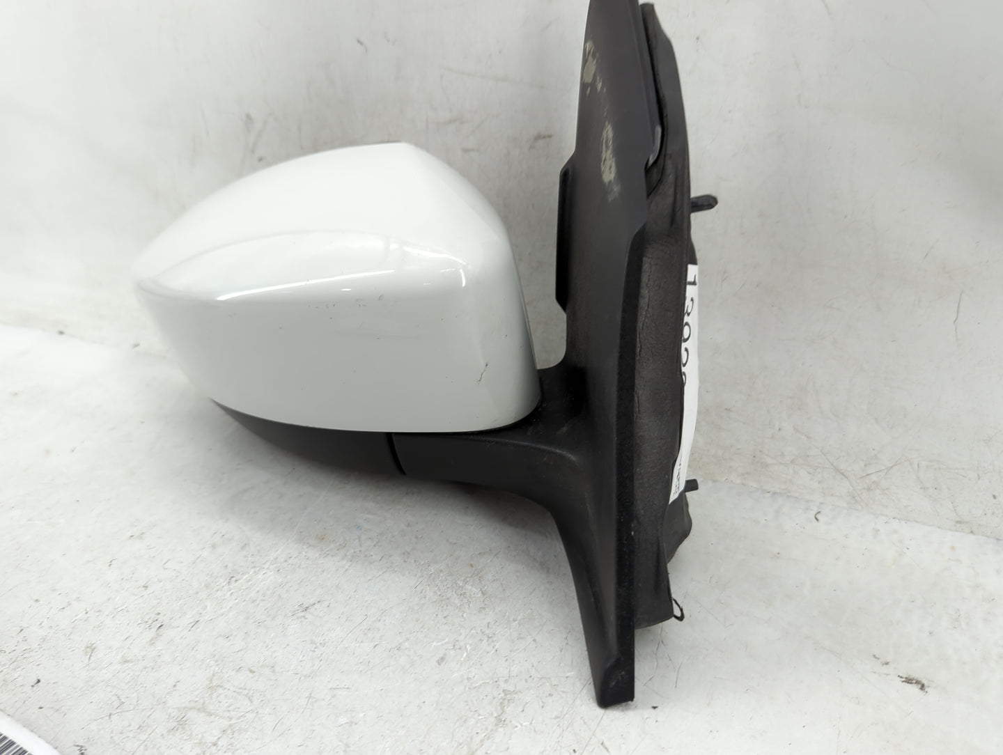 2017-2019 Ford Escape Passenger Side View Mirror - Right Door Mirror OEM Used - Oemusedautoparts1.com
