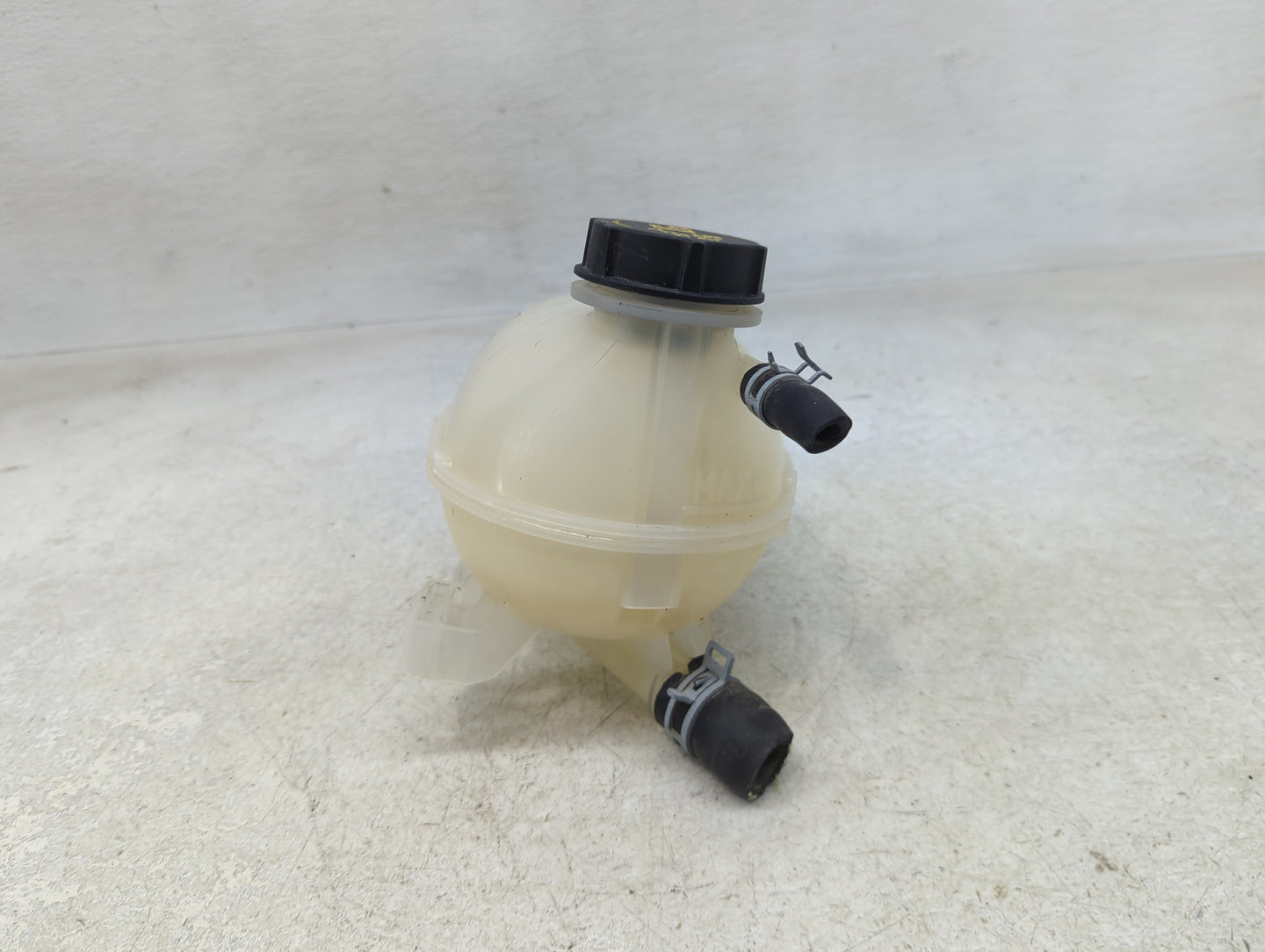 2017-2019 Ford Escape Radiator Coolant Overflow Expansion Tank Bottle 1393702 - Oemusedautoparts1.com