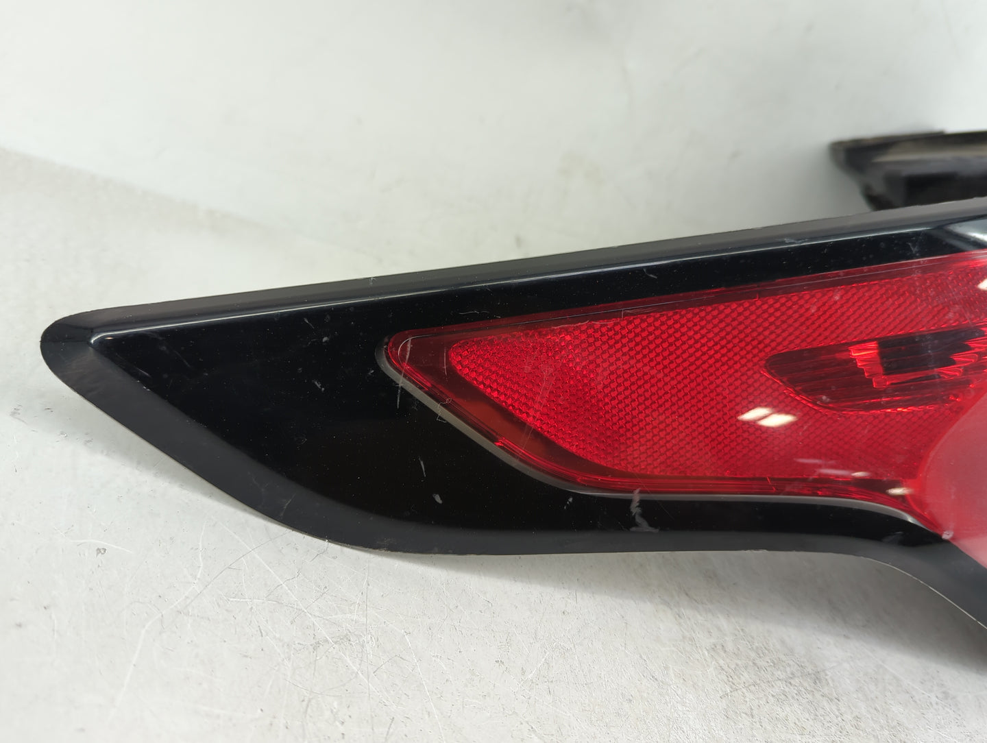 2017-2018 Ford Escape Tail Light Assembly Driver Left OEM P/N:GJ54-13405-AH Fits Fits 2017 2018 OEM Used Auto Parts - Oemuse