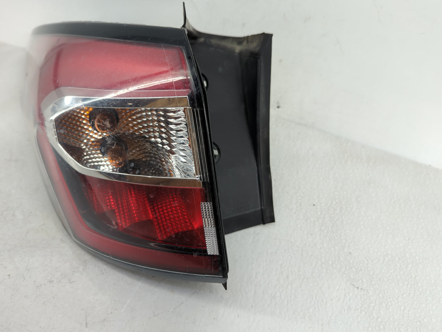 2017-2018 Ford Escape Tail Light Assembly Driver Left OEM P/N:GJ54-13405-AH Fits Fits 2017 2018 OEM Used Auto Parts - Oemuse